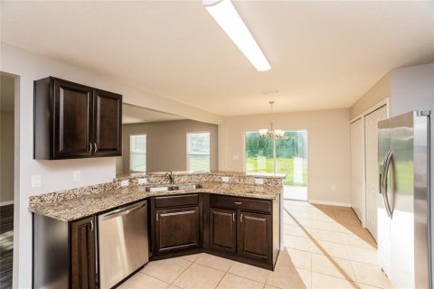Casa en venta en Dade City, Florida, 4 dormitorios, 182.27 m2 № 2198761 - foto 6