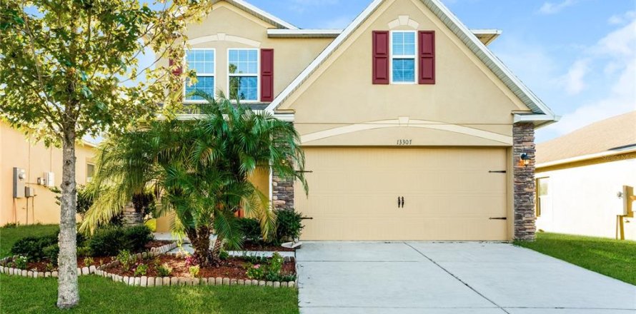 Casa en Dade City, Florida 4 dormitorios, 182.27 m2 № 2198761