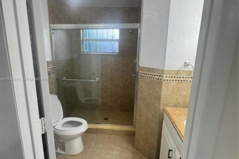 Immobilier commercial à louer à Homestead, Floride: 23.23 m2 № 1996596 - photo 6