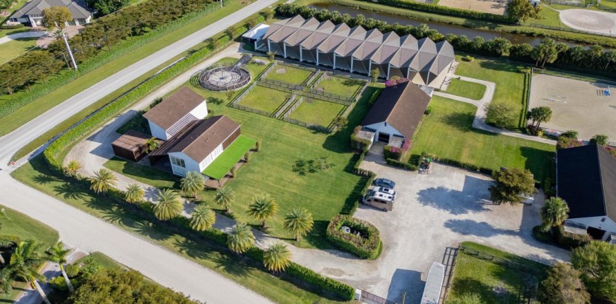 Casa en Wellington, Florida 5 dormitorios, 300.72 m2 № 1161875