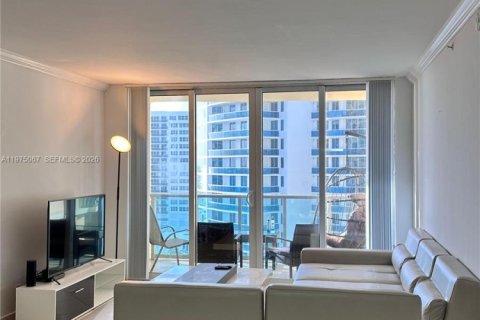 Condo in Hollywood, Florida, 1 bedroom  № 2035904