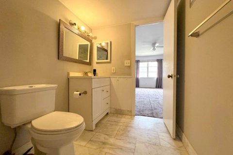 Copropriété à vendre à Wilton Manors, Floride: 2 chambres, 109.62 m2 № 2190755 - photo 12