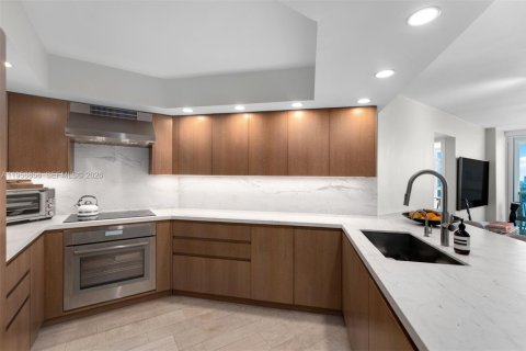 Condominio en alquiler en Miami Beach, Florida, 2 dormitorios, 117.99 m2 № 2010744 - foto 4