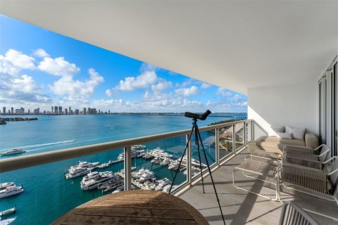 Condominio en alquiler en Miami Beach, Florida, 2 dormitorios, 117.99 m2 № 2010744 - foto 19