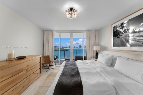 Condominio en alquiler en Miami Beach, Florida, 2 dormitorios, 117.99 m2 № 2010744 - foto 10