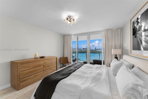 Condominio en alquiler en Miami Beach, Florida, 2 dormitorios, 117.99 m2 № 2010744 - foto 11