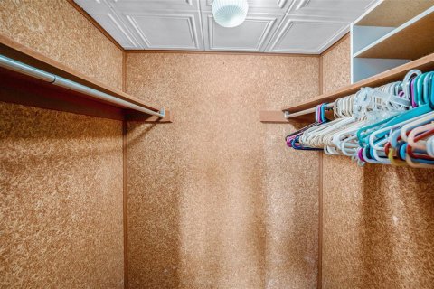 Купить кондоминиум в Сент-Питерсберг, Флорида 6 комнат, 74.32м2, № 1840093 - фото 11