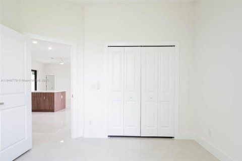 Casa en venta en Lehigh Acres, Florida, 3 dormitorios, 138.52 m2 № 1845991 - foto 20