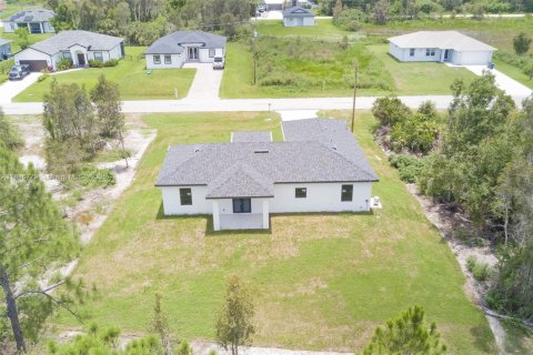 Casa en venta en Lehigh Acres, Florida, 3 dormitorios, 138.52 m2 № 1845991 - foto 22