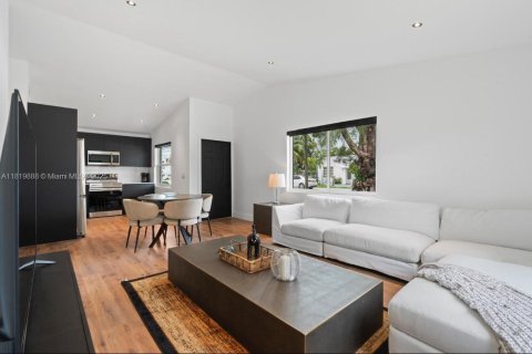 Land in Hallandale Beach, Florida № 2039268 - photo 9