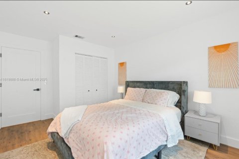 Land in Hallandale Beach, Florida № 2039268 - photo 24