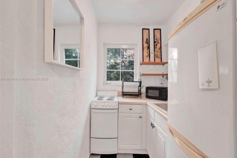 Снять в аренду кондоминиум в Майами-Бич, Флорида 33.82м2, № 1945196 - фото 14