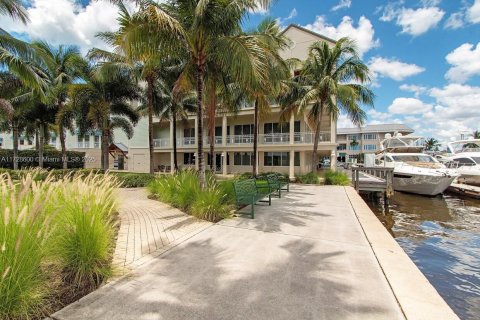 Propiedad comercial en venta en Naples, Florida № 1939862 - foto 6