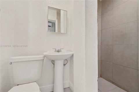 Снять в аренду квартиру в Майами, Флорида 1 спальня, 41.81м2, № 2059475 - фото 18