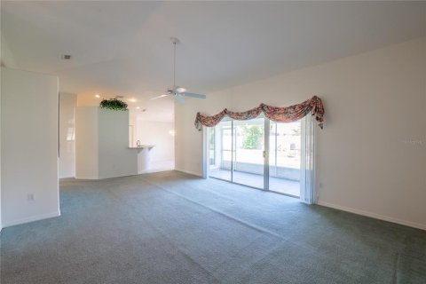 Casa en venta en Palm Coast, Florida, 3 dormitorios, 155.89 m2 № 1900743 - foto 6