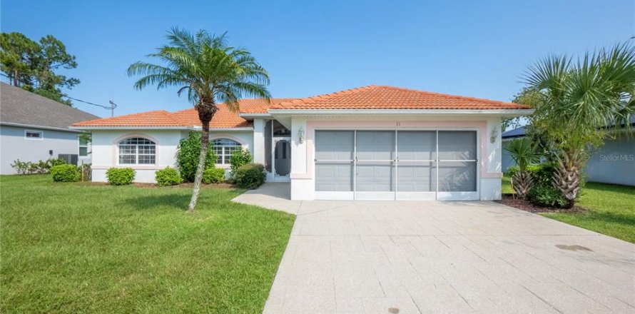 Casa en Palm Coast, Florida 3 dormitorios, 155.89 m2 № 1900743