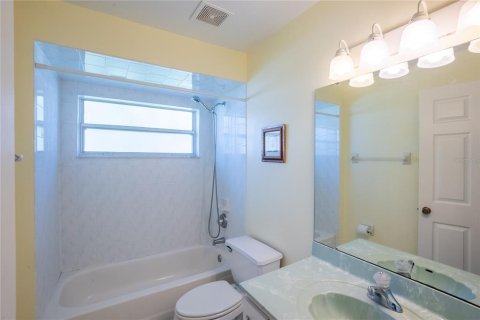 Casa en venta en Palm Coast, Florida, 3 dormitorios, 155.89 m2 № 1900743 - foto 15