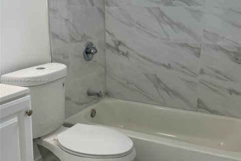 Снять в аренду квартиру в Майами, Флорида 1 спальня, 46.45м2, № 1978087 - фото 6