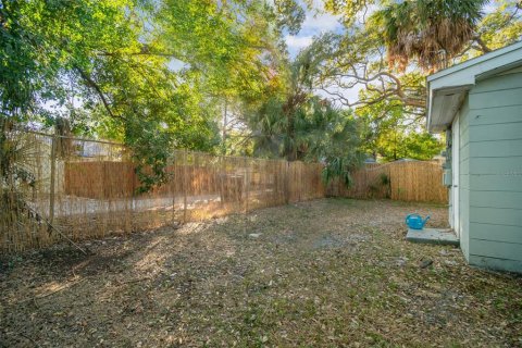 House in Saint Petersburg, Florida 2 bedrooms, 107.02 sq.m. № 2204125 - photo 22