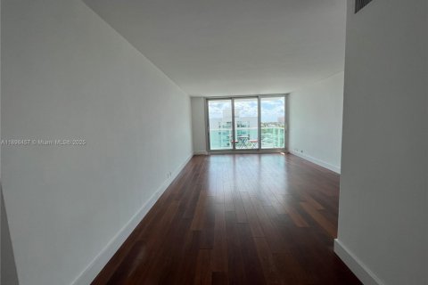 Condo in Miami Beach, Florida, 1 bedroom  № 2081598 - photo 5