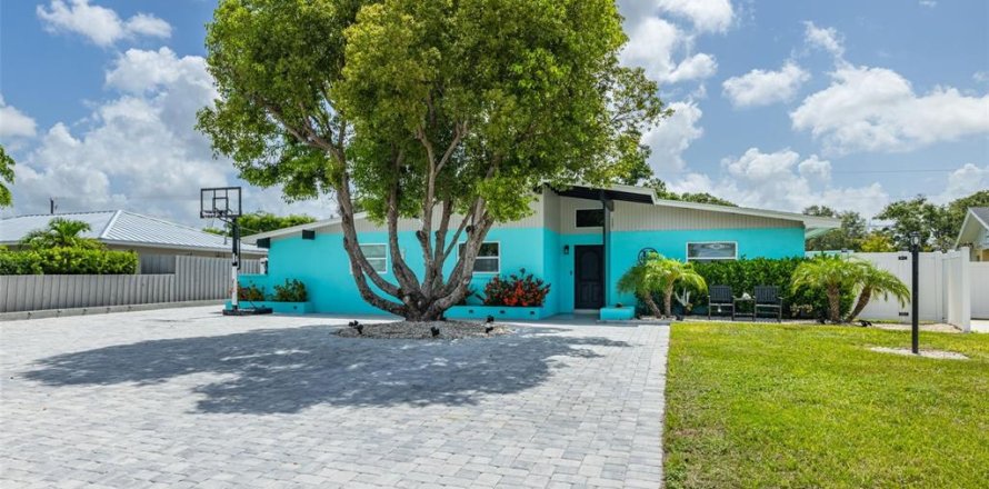 Casa en Bradenton, Florida 3 dormitorios, 141.68 m2 № 2201132