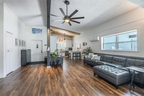 Casa en venta en Bradenton, Florida, 3 dormitorios, 141.68 m2 № 2201132 - foto 8