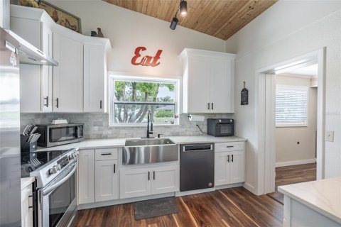 Casa en venta en Bradenton, Florida, 3 dormitorios, 141.68 m2 № 2201132 - foto 12