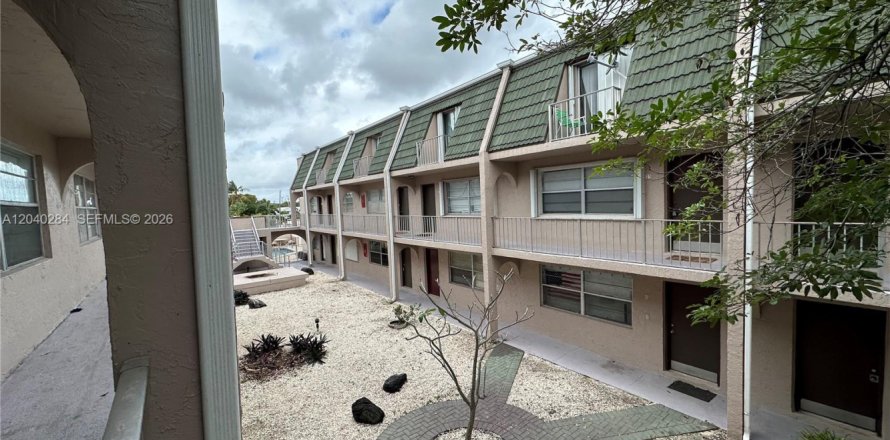 Condo in Deerfield Beach, Florida, 2 bedrooms  № 2086624