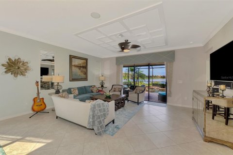 House in Venice, Florida 4 bedrooms, 188.78 sq.m. № 1529844 - photo 19