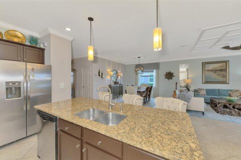 House in Venice, Florida 4 bedrooms, 188.78 sq.m. № 1529844 - photo 28