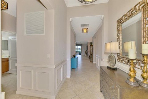 House in Venice, Florida 4 bedrooms, 188.78 sq.m. № 1529844 - photo 14