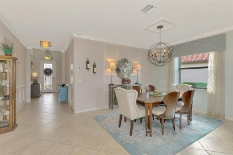 House in Venice, Florida 4 bedrooms, 188.78 sq.m. № 1529844 - photo 16