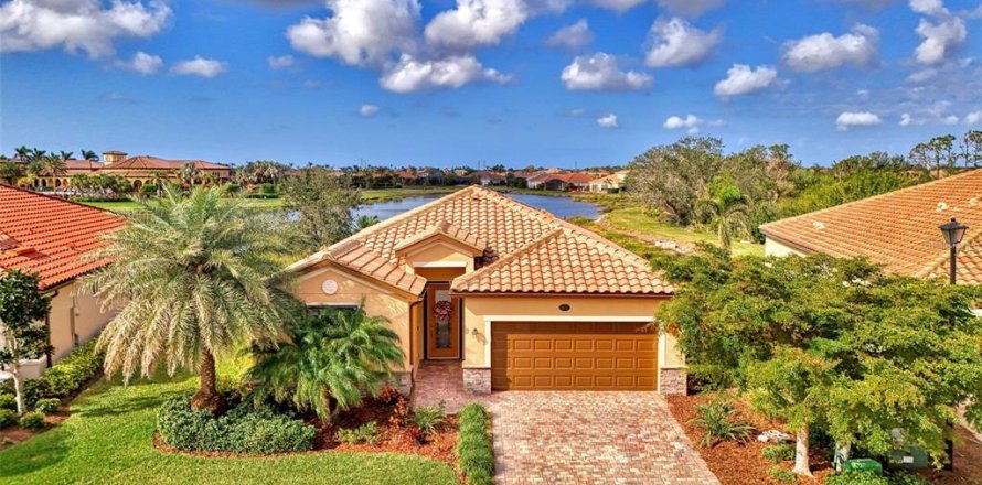 House in Venice, Florida 4 bedrooms, 188.78 sq.m. № 1529844