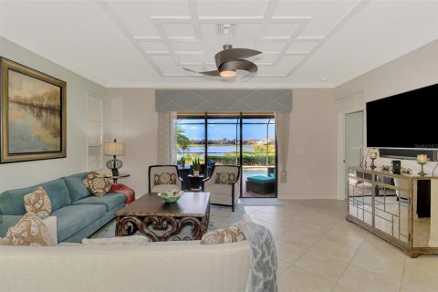 House in Venice, Florida 4 bedrooms, 188.78 sq.m. № 1529844 - photo 20