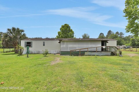 House in Starke, Florida 3 bedrooms, 111.48 sq.m. № 767302 - photo 1