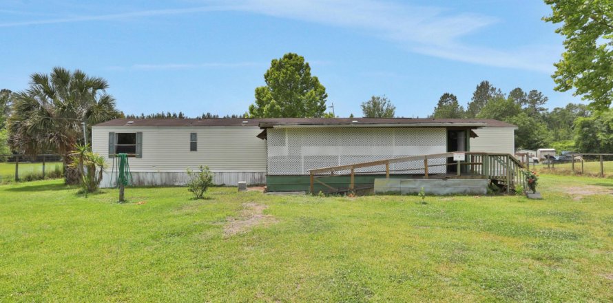 Casa en Starke, Florida 3 dormitorios, 111.48 m2 № 767302