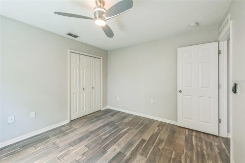 House in Riverview, Florida 4 bedrooms, 204.48 sq.m. № 1787687 - photo 9