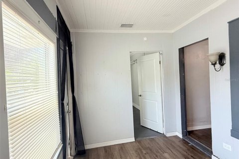 Casa en alquiler en Saint Petersburg, Florida, 2 dormitorios, 75.81 m2 № 2094456 - foto 3