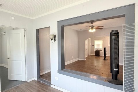 Casa en alquiler en Saint Petersburg, Florida, 2 dormitorios, 75.81 m2 № 2094456 - foto 4