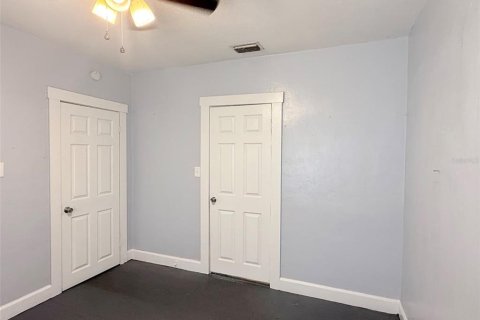 Casa en alquiler en Saint Petersburg, Florida, 2 dormitorios, 75.81 m2 № 2094456 - foto 14