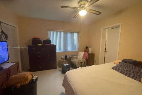Casa en venta en North Miami Beach, Florida, 3 dormitorios, 142.14 m2 № 1807034 - foto 9