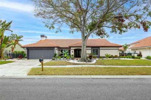 Casa en venta en Tampa, Florida, 4 dormitorios, 280.84 m2 № 1566927 - foto 3