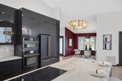 Casa en venta en Tampa, Florida, 4 dormitorios, 280.84 m2 № 1566927 - foto 24