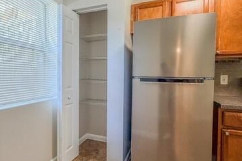 Touwnhouse à louer à Boynton Beach, Floride: 3 chambres, 100.71 m2 № 2392797 - photo 2