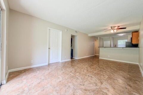 Touwnhouse à louer à Boynton Beach, Floride: 3 chambres, 100.71 m2 № 2392797 - photo 4