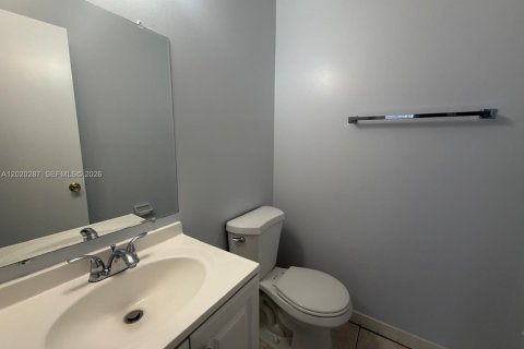 Купить кондоминиум в Помпано-Бич, Флорида 2 спальни, 79.9м2, № 2186932 - фото 10