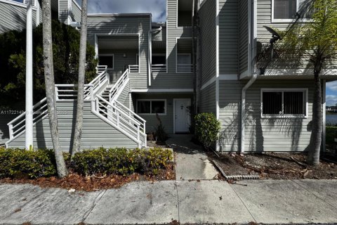 Condo à Oakland Park, Floride, 2 chambres № 2077110