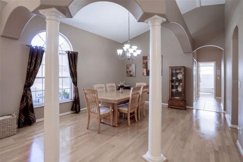 House in Clermont, Florida 4 bedrooms, 251.49 sq.m. № 2420024 - photo 6