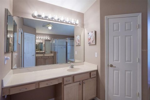 House in Clermont, Florida 4 bedrooms, 251.49 sq.m. № 2420024 - photo 23