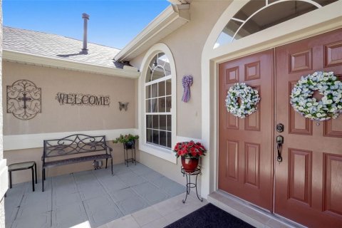 House in Clermont, Florida 4 bedrooms, 251.49 sq.m. № 2420024 - photo 4
